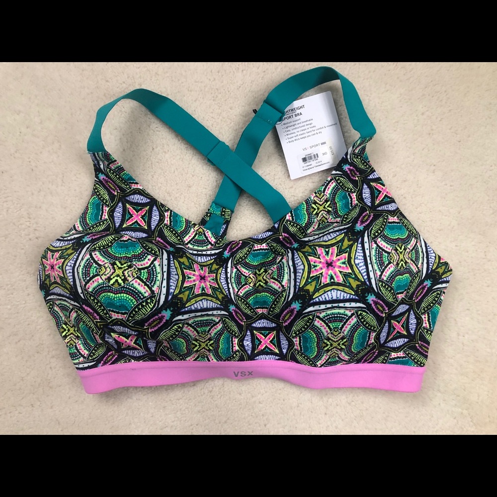 Victoria Secret Light Weight Sports Bra